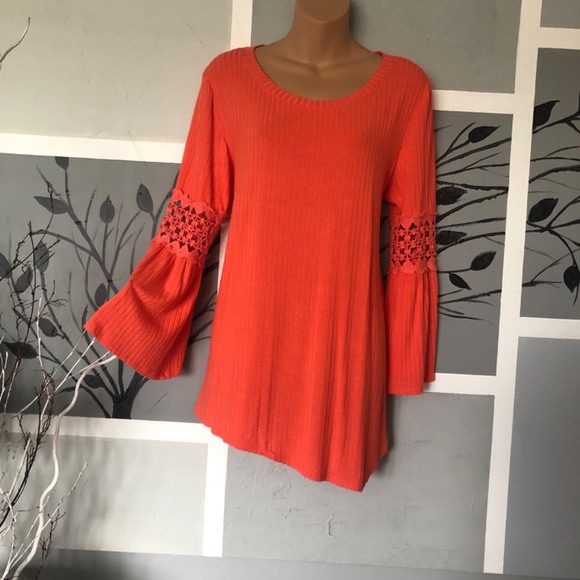 Studio JPR top - Picture 2 of 5